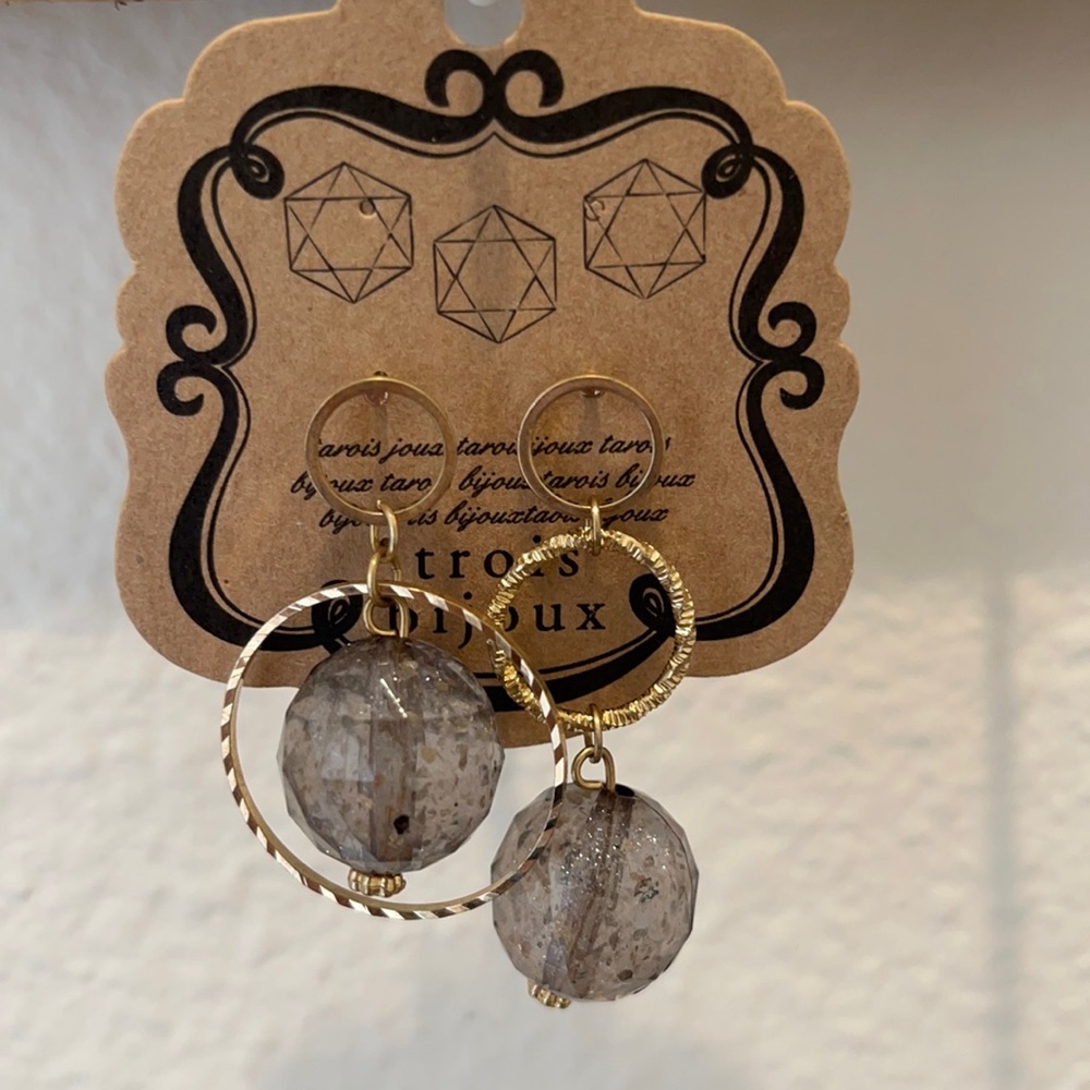 NWT! Asymmetrical earrings